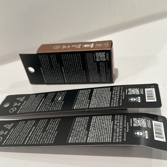 E.L.F Makeup bundle of 2 Liquid Eyeliners and 1Luminous Putty Bronzer w/Argan. - Picture 4 of 5